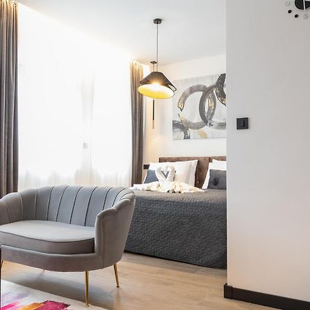 Apartmani Mozart-Centar Вировитица Экстерьер фото