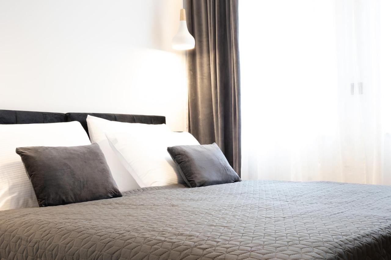 Apartmani Mozart-Centar Вировитица Экстерьер фото